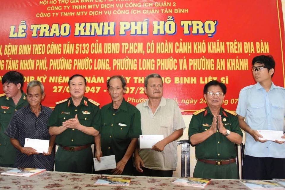 TP. Hồ Chí Minh: Trao kinh phí hỗ trợ thương, bệnh binh nhân kỷ niệm 78 năm Ngày Thương binh - Liệt sĩ