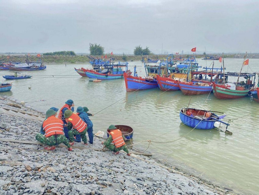 Hà Tĩnh chủ động triển khai ứng phó với bão số 4 (bão COMAY)