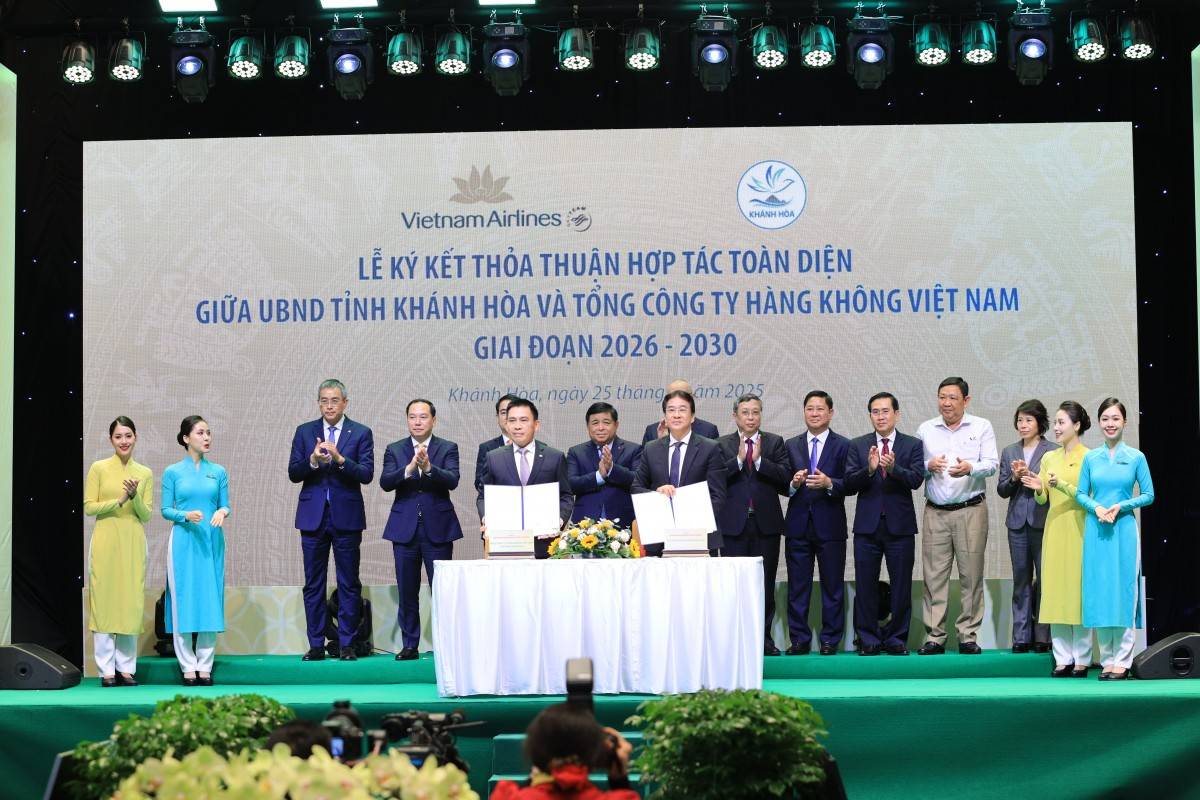 Hội nghị gặp mặt doanh nghiệp, nhà đầu tư tỉnh Khánh Hòa năm 2025: Khẳng định vị thế - tư duy mới, hành động mới