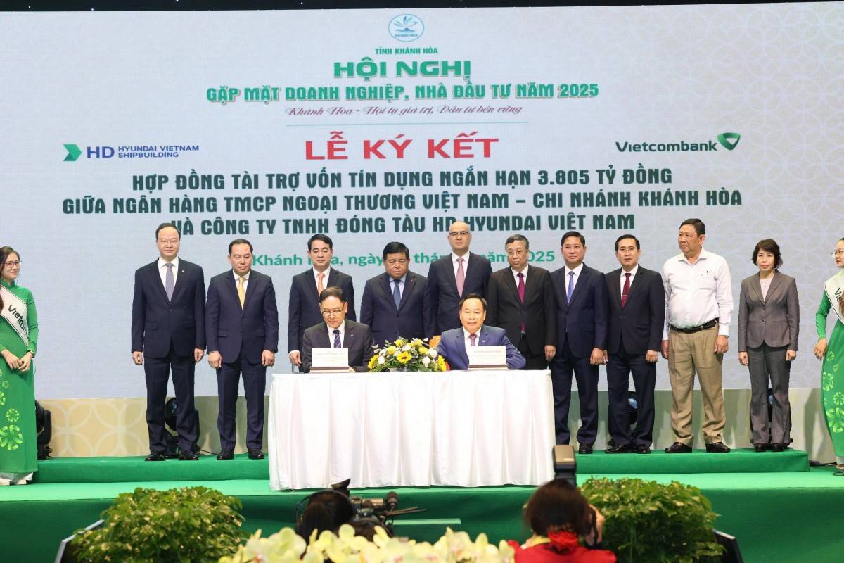 Hội nghị gặp mặt doanh nghiệp, nhà đầu tư tỉnh Khánh Hòa năm 2025: Khẳng định vị thế - tư duy mới, hành động mới