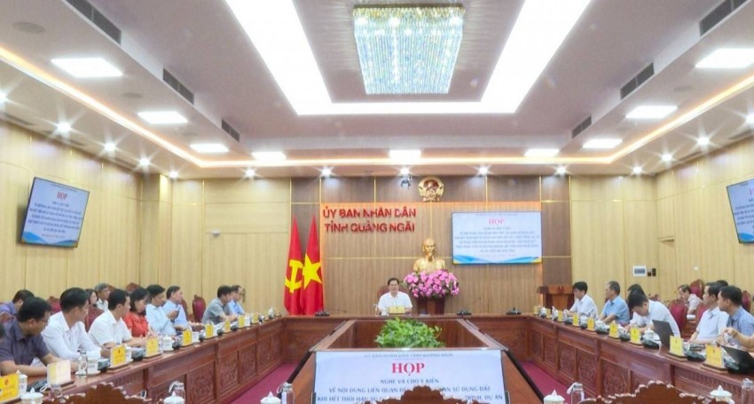Quang cảnh buổi họp