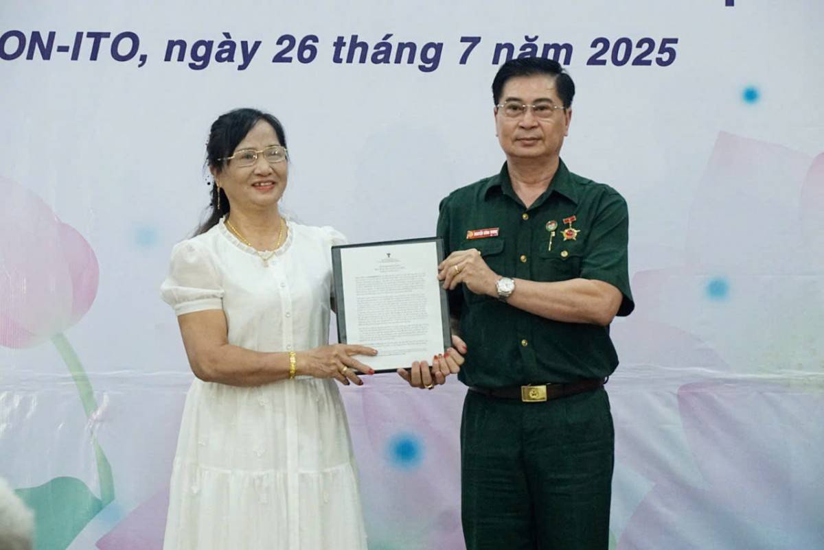 “Cha trở về qua trang sổ tay cũ” và những giọt nước mắt tri ân ngày 27/7
