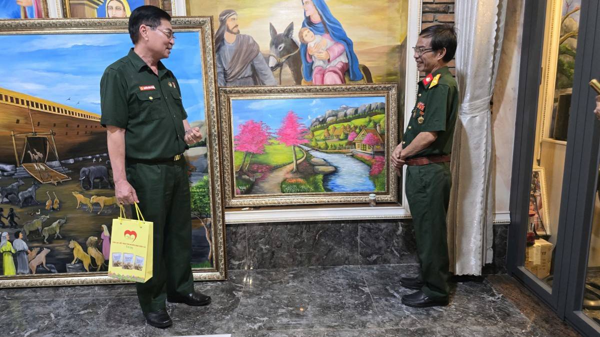 “Cha trở về qua trang sổ tay cũ” và những giọt nước mắt tri ân ngày 27/7