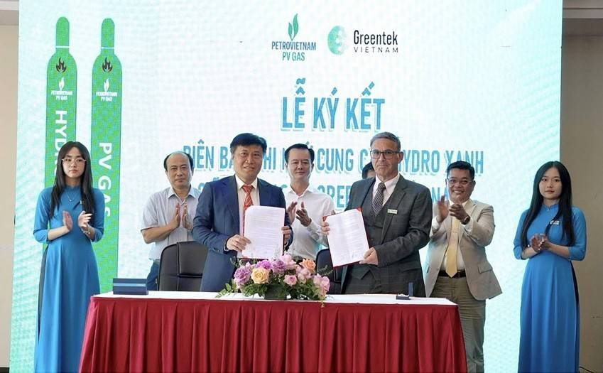 PV GAS cung cấp khí Hydro xanh cho thử nghiệm giảm phát thải động cơ diesel trong ngành vận tải Việt Nam