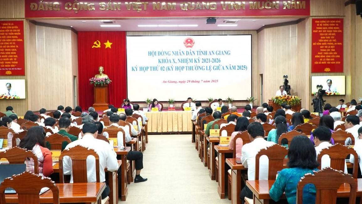 An Giang: Chính sách hỗ trợ "đặc thù" cho cán bộ, công chức, viên chức