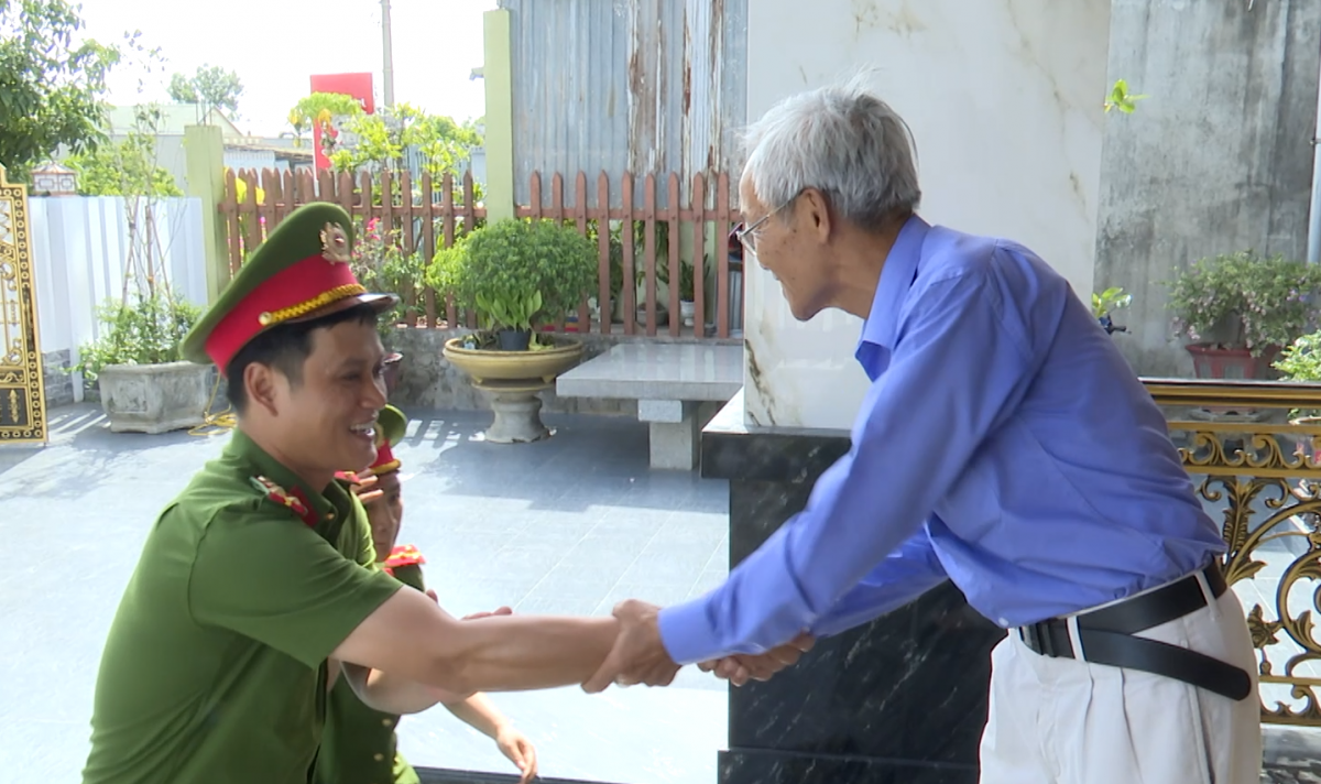 Quảng Trị: Công an chủ động, linh hoạt, giải quyết thủ tục hành chính phục vụ nhân dân