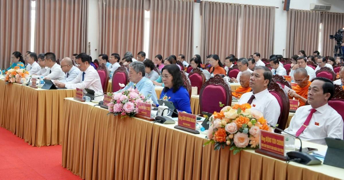 Các đại biểu tham dự kỳ họp. Ảnh: Hữu Tài