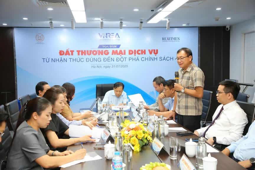 Chuyên gia giải thích quyền sử dụng đất lâu dài không đồng nghĩa sở hữu vĩnh viễn