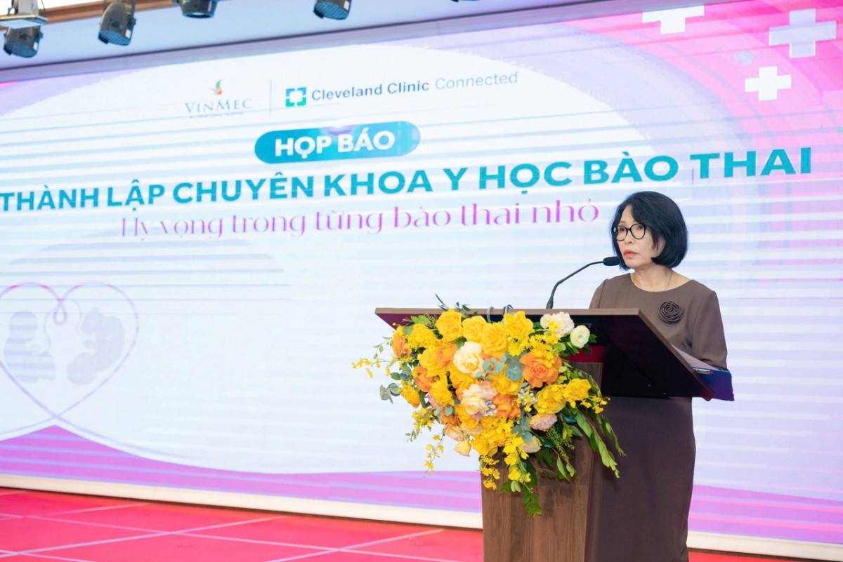 ThS.BS Đinh Thị Hiền Lê - Trưởng chuyên khoa Y học Bào thai là người đầu tiên đưa kỹ thuật can thiệp bào thai về Việt Nam.