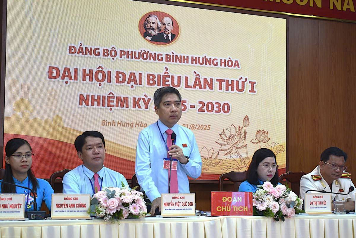 đồng chí Nguyễn  Việt Quế Sơn- Bí thư Đảng uỷ, Chủ tịch Hội đồng nhân dân phường 