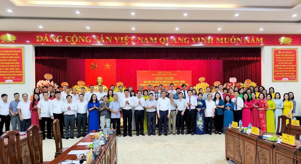 Lào Cai gặp mặt kỷ niệm 95 năm ngành Tuyên giáo, tri ân cán bộ, lan tỏa truyền thống