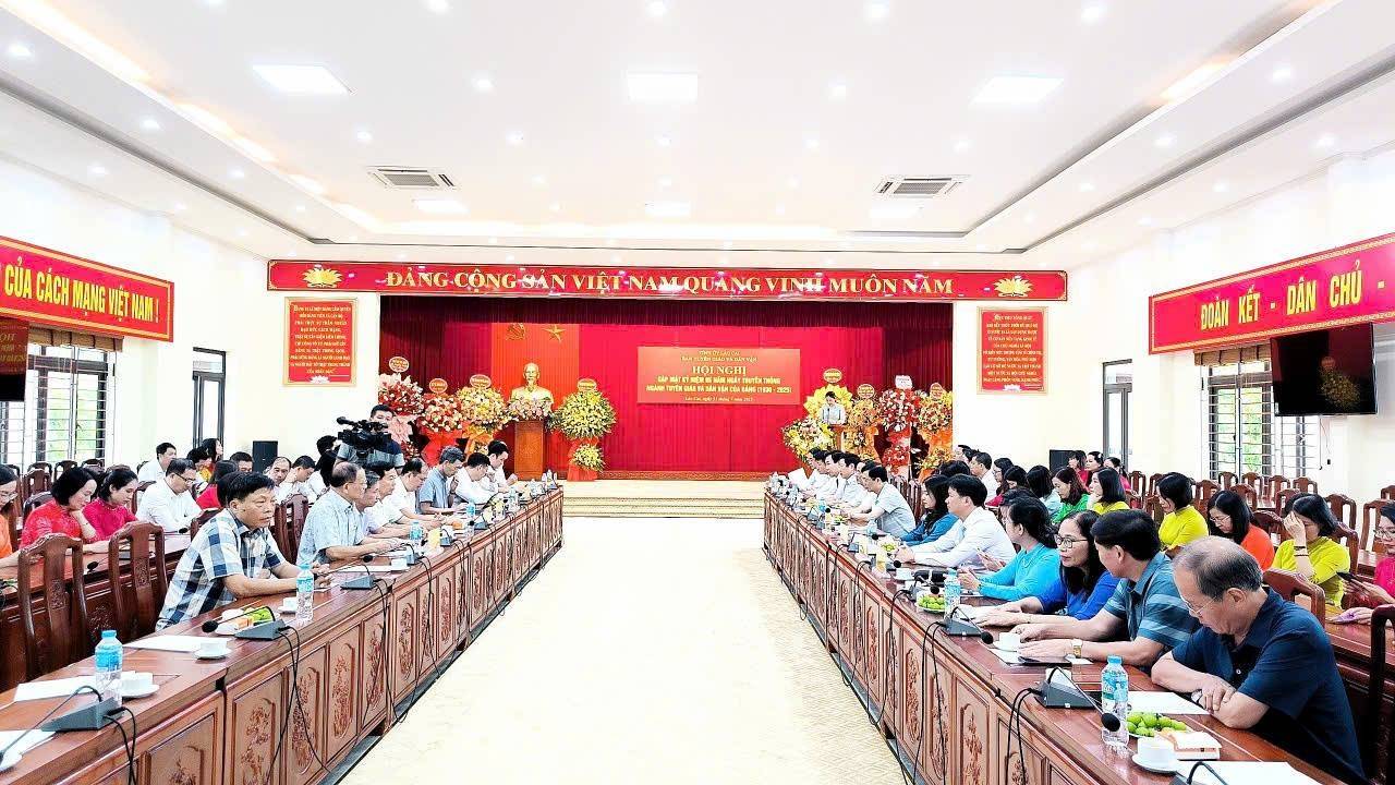 Lào Cai gặp mặt kỷ niệm 95 năm ngành Tuyên giáo, tri ân cán bộ, lan tỏa truyền thống