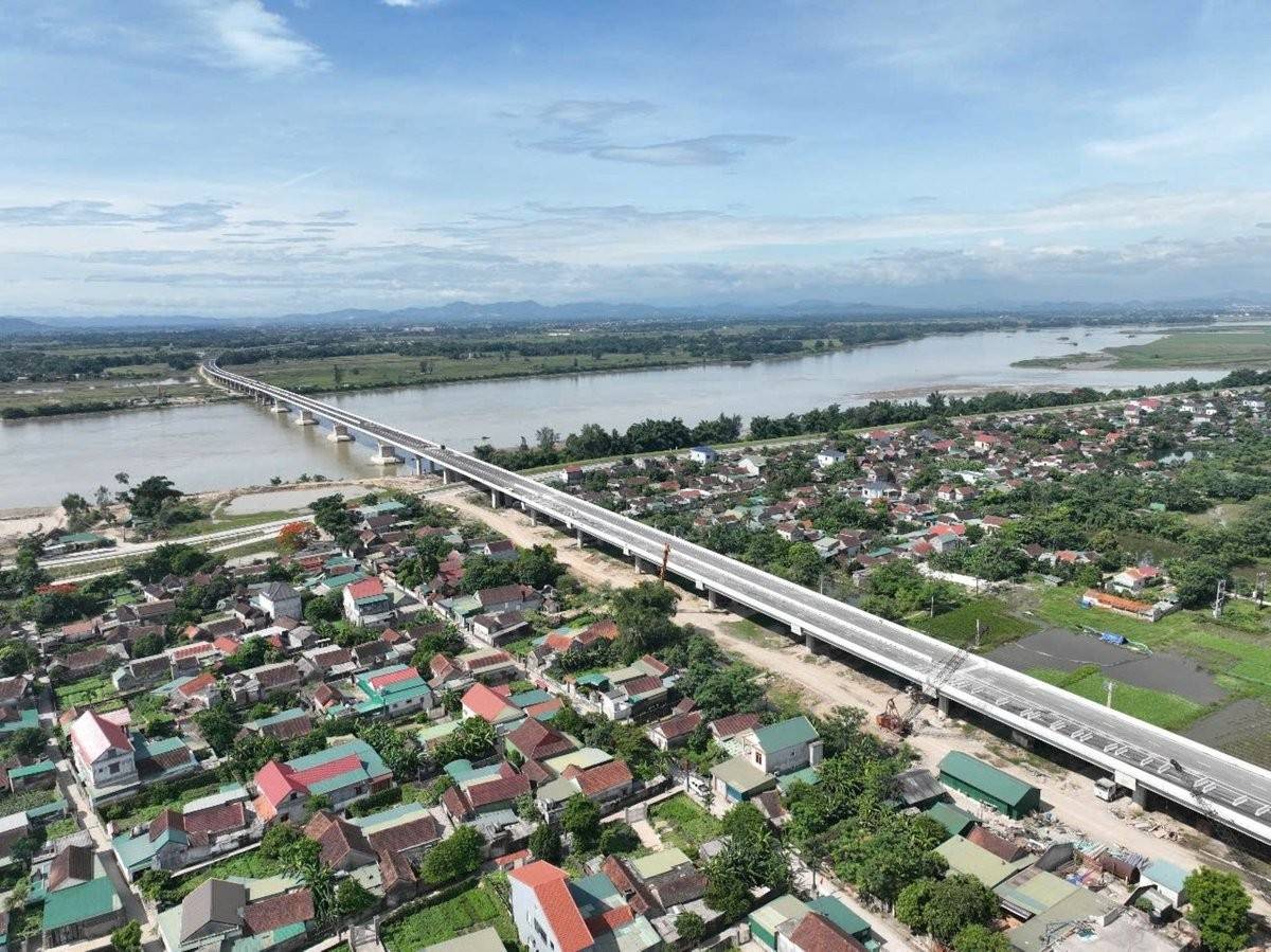 Hà Tĩnh đẩy nhanh tiến độ xây dựng khu tái định cư cho dự án đường sắt tốc độ cao Bắc – Nam