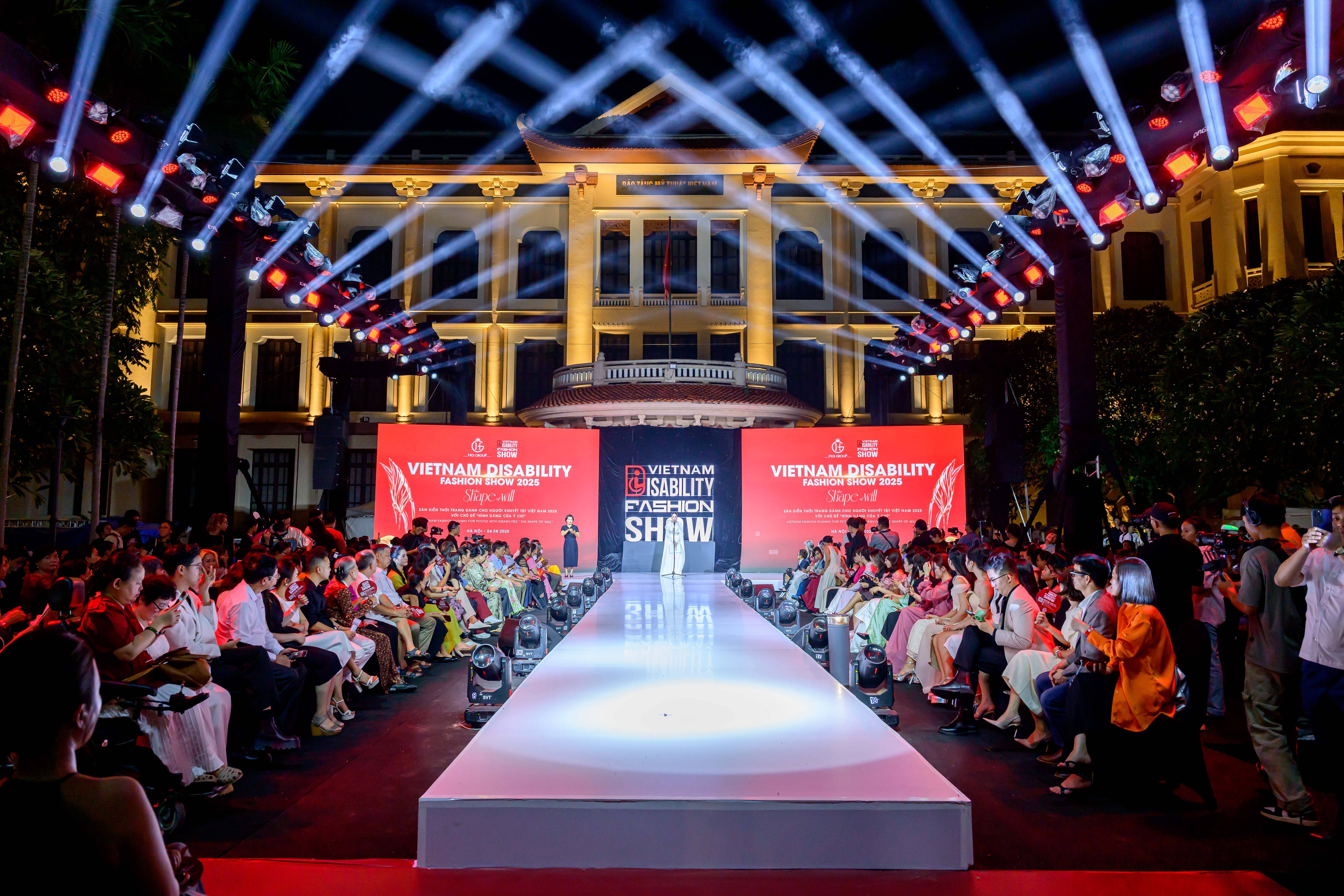 Tỏa sáng khác biệt tại Vietnam Disability Fashion Show 2025