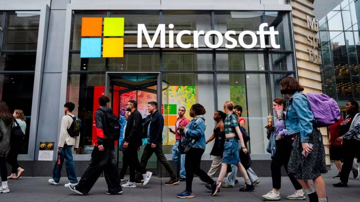 Làn sóng sa thải nhân sự do AI: Chiến lược hay hiểm họa?