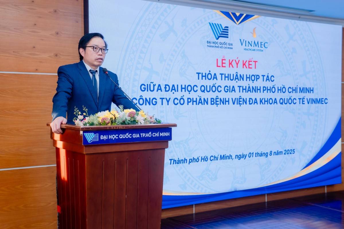 GS.TS.BS Trần Trung Dũng - Tổng giám đốc Hệ thống y tế Vinmec phát biểu tại lễ ký kết