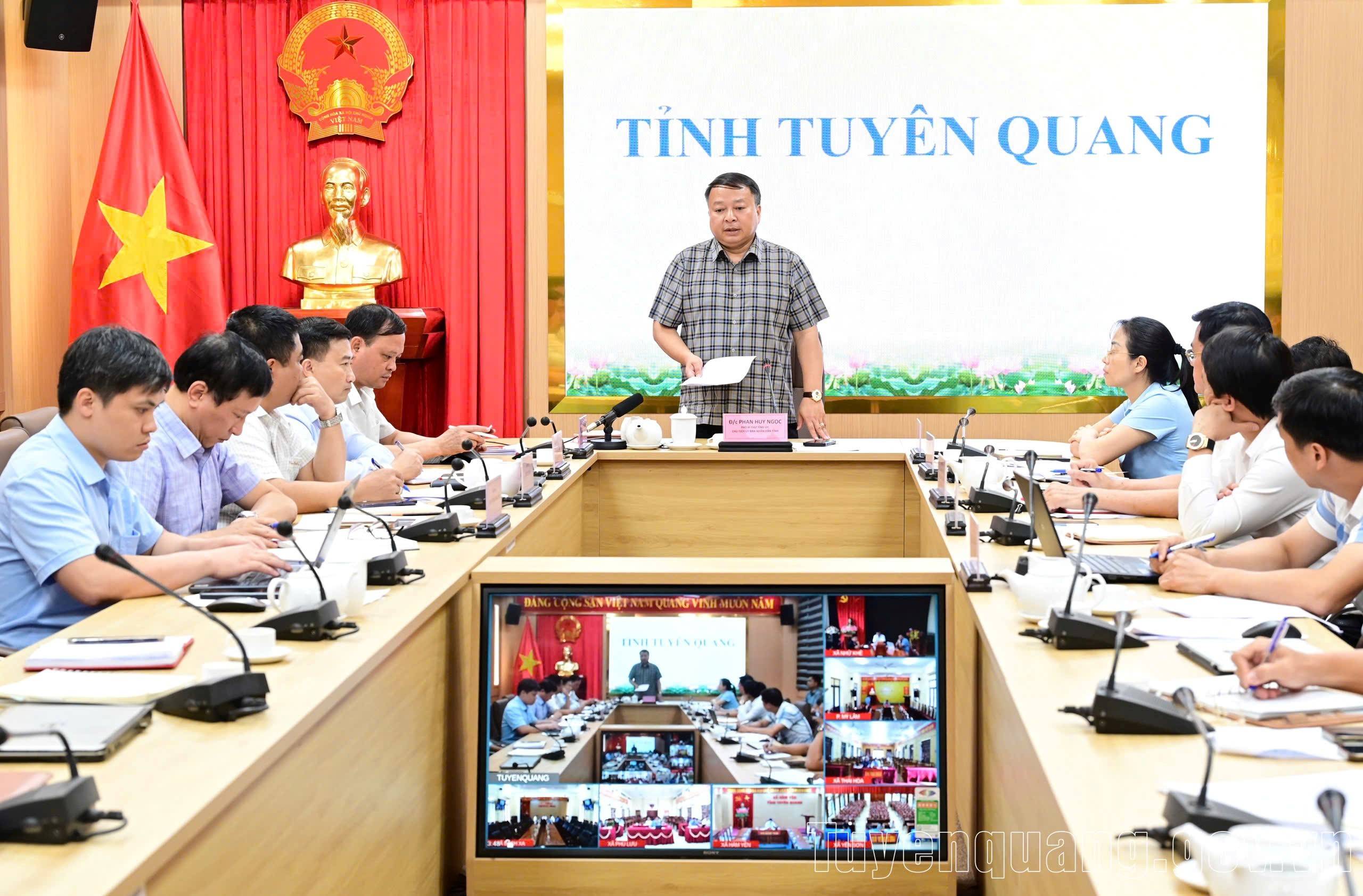 Quang cảnh cuộc họp (Ảnh: Cổng TTĐT tỉnh)