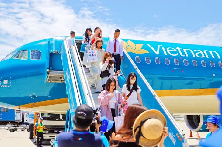 Đại hội đại biểu Đảng bộ UBND tỉnh Khánh Hòa lần thứ I, nhiệm kỳ 2025 – 2030 Đại hội đại biểu Đảng bộ UBND tỉnh Khánh Hòa lần thứ I, nhiệm kỳ 2025 – 2030