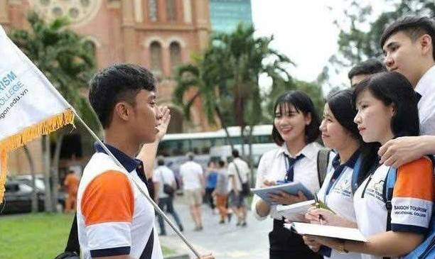 Hướng dẫn viên trở thành “người kể chuyện” trong chiến lược du lịch mới của TP. Hồ Chí Minh