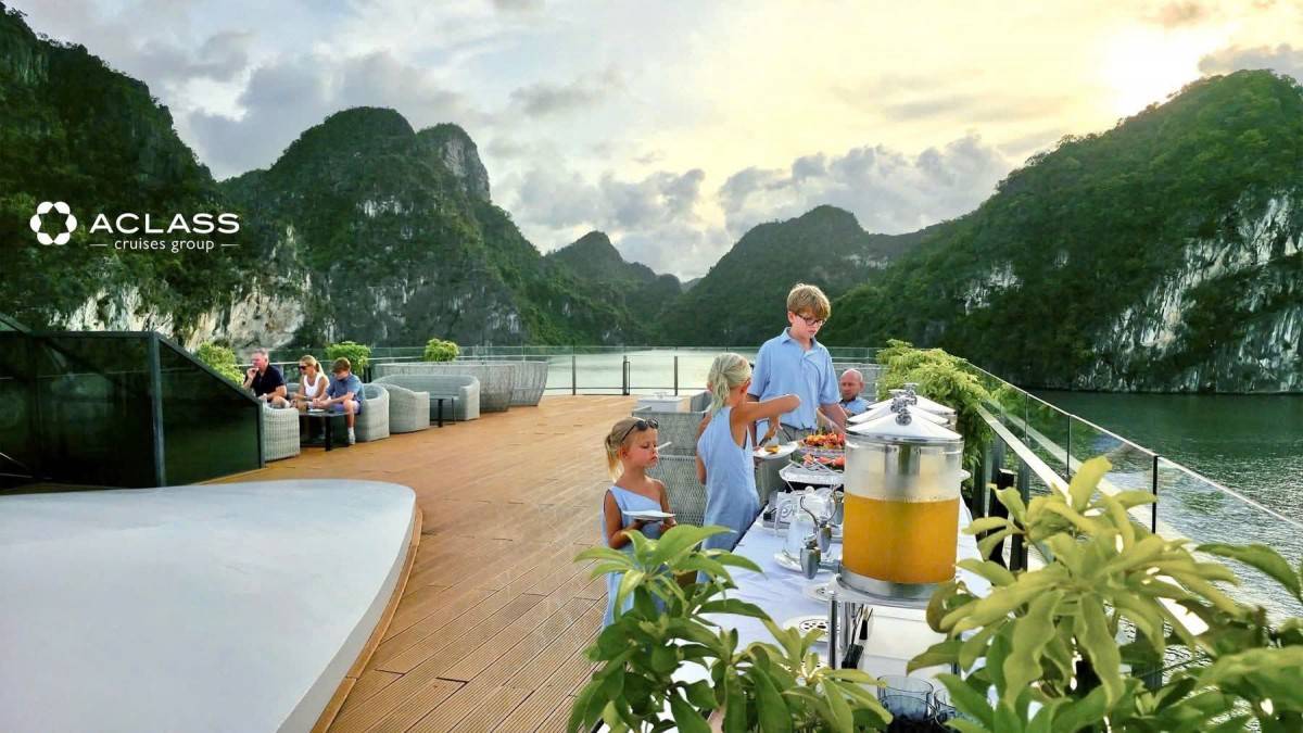 Nhưng chính yếu tố an toàn – chuyên nghiệp – đẳng cấp quốc tế mới là giá trị cốt lõi đưa du lịch biển Hải Phòng trở thành lựa chọn hàng đầu của du khách trong và ngoài nước.