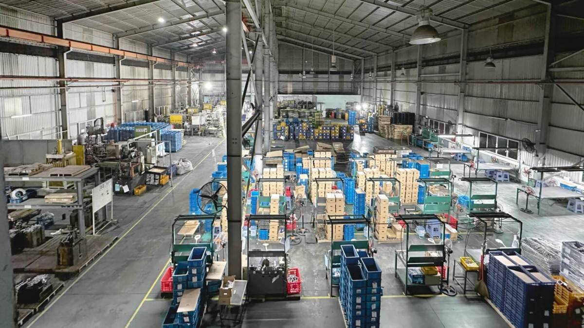 Máy móc, thiết bị, dụng cụ, phụ tùng khác đạt 59,3 triệu USD (tăng 170,9%);