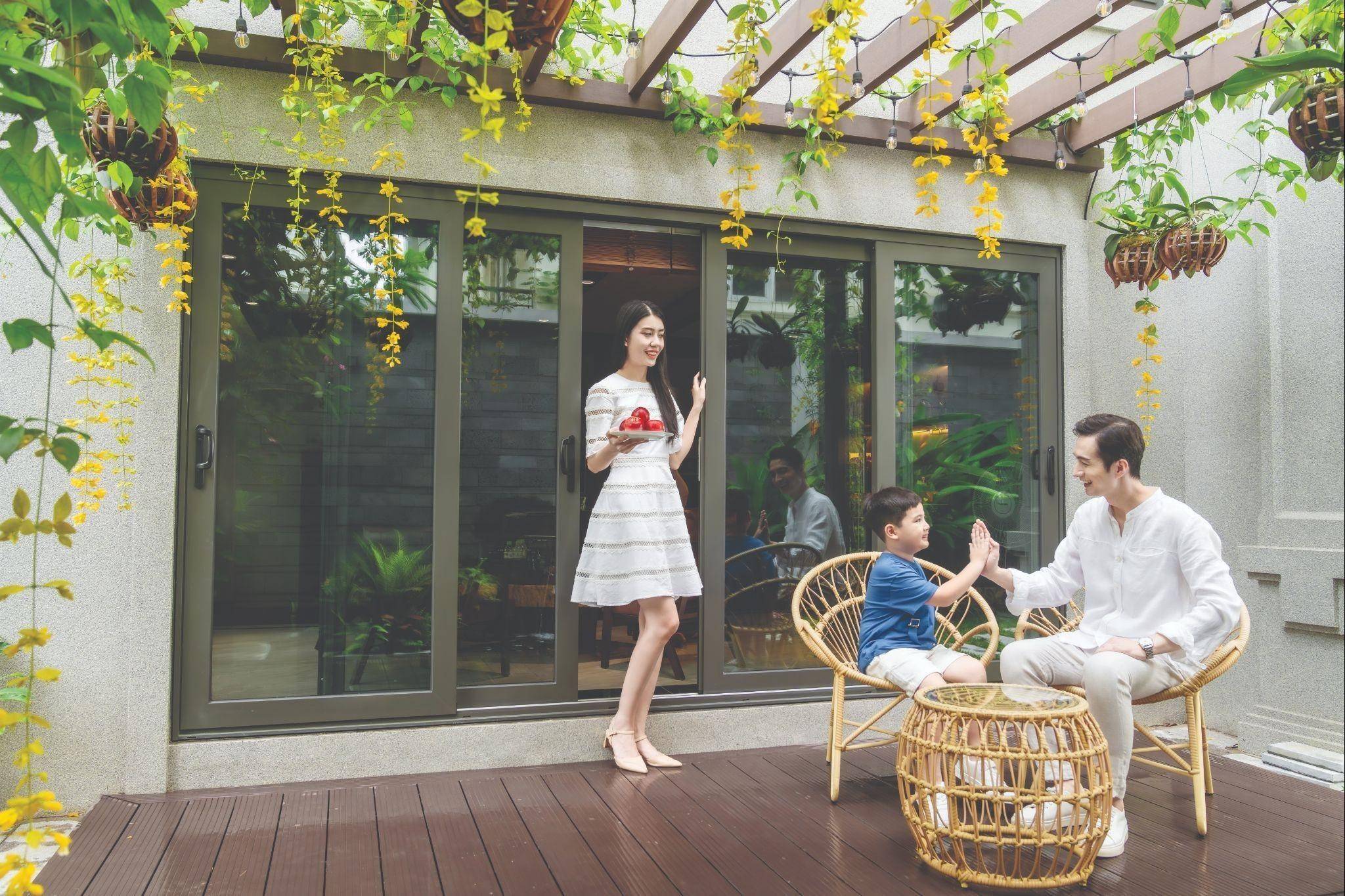 Cửa cách nhiệt – Tấm khiên bảo vệ ngôi nhà mùa nắng nóng