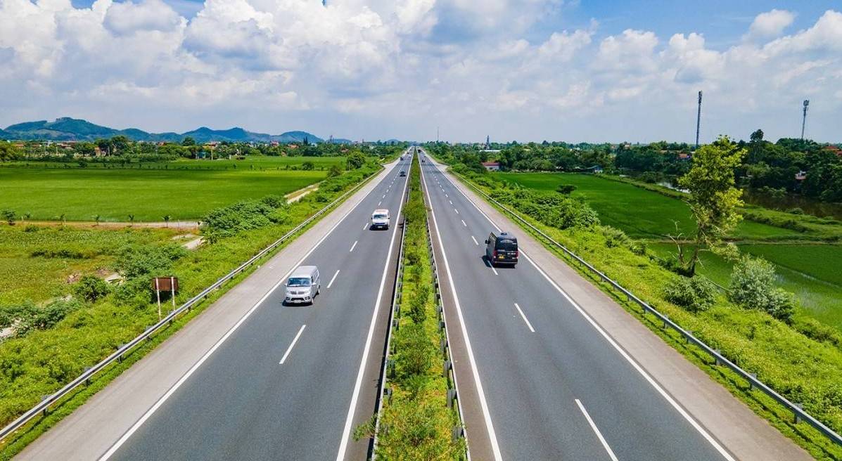 Khởi công, khánh thành hàng trăm dự án lớn vào dịp 19/8