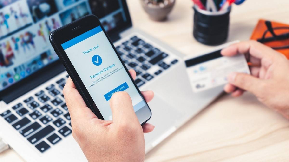 Thanh toán không tiền mặt vượt 12 tỉ giao dịch chỉ trong nửa đầu năm