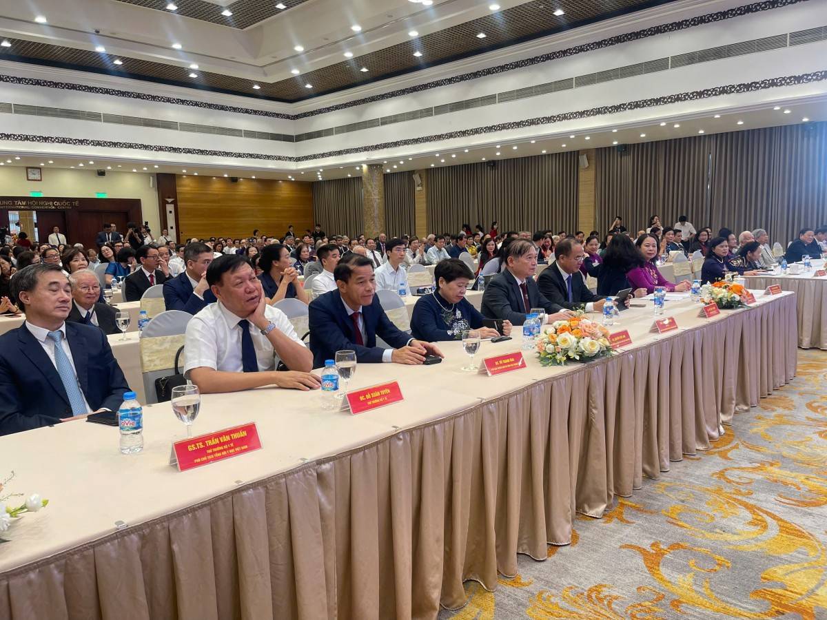 Tổng hội Y học Việt Nam kỷ niệm 70 năm thành lập, tôn vinh trí thức tiêu biểu
