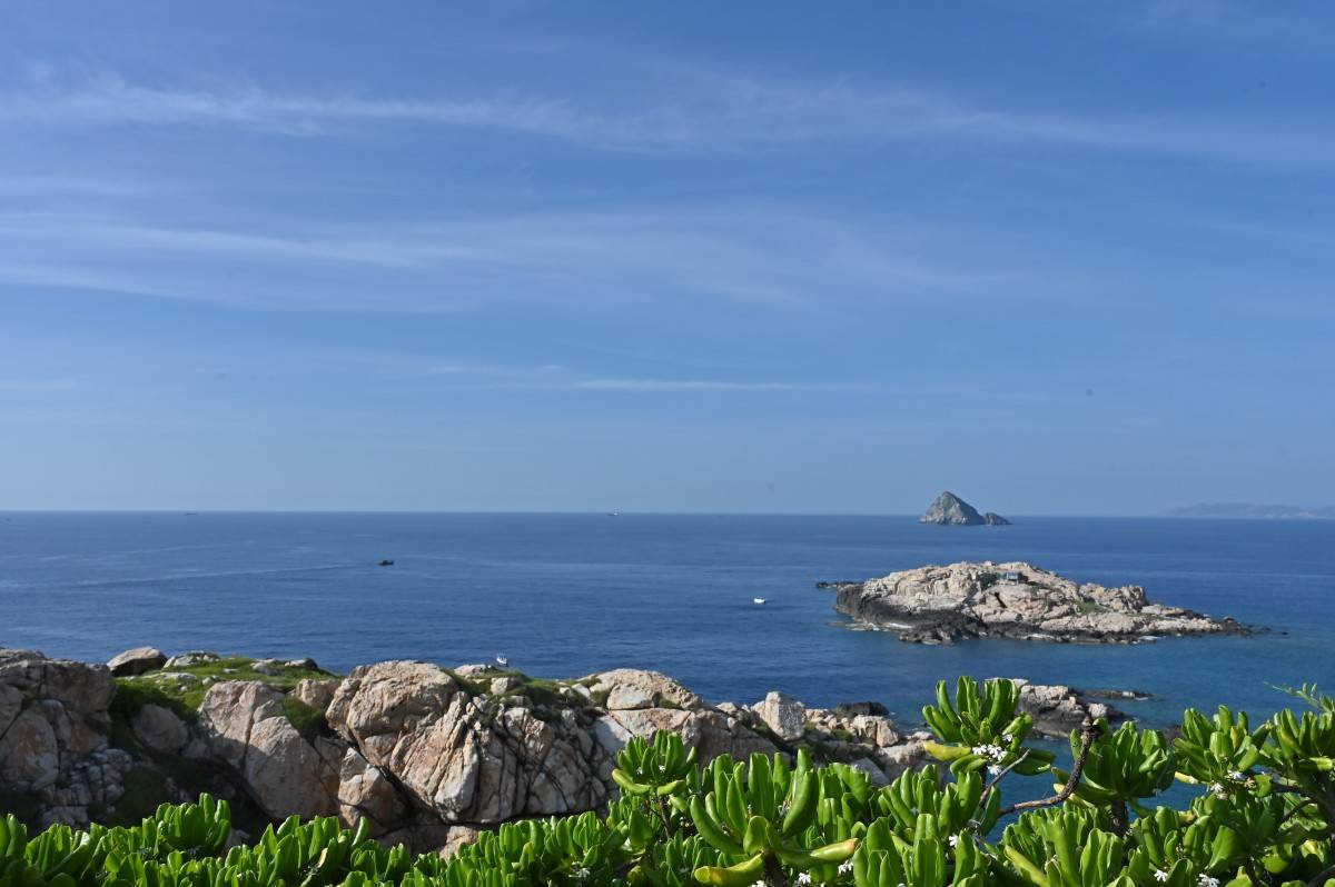 Khánh Hòa: Thu hút gần 450.000 lượt khách quốc tế; tổng thu từ du lịch 42.380 tỷ đồng