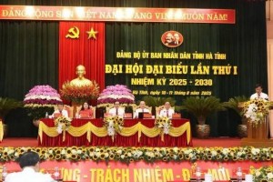 Hà Tĩnh: Xây dựng chính quyền “chuyên nghiệp, hiện đại, gần dân, sát dân”