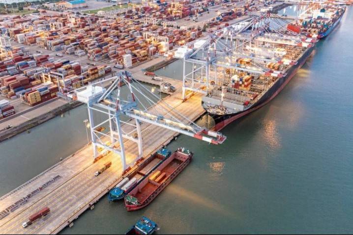 Chính phủ chỉ đạo ba Bộ khẩn trương đề xuất giải pháp ứng phó thuế quan Mỹ