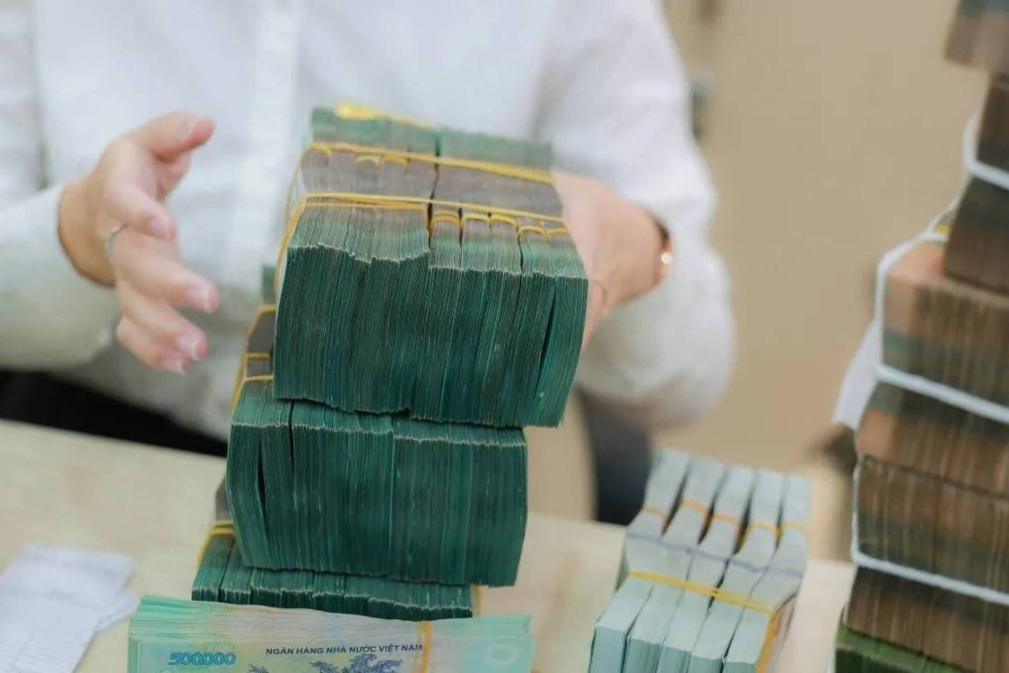 Áp lực trái phiếu doanh nghiệp dồn dập trong tháng 8: Thêm 1.200 tỷ đồng nguy cơ chậm trả lần đầu