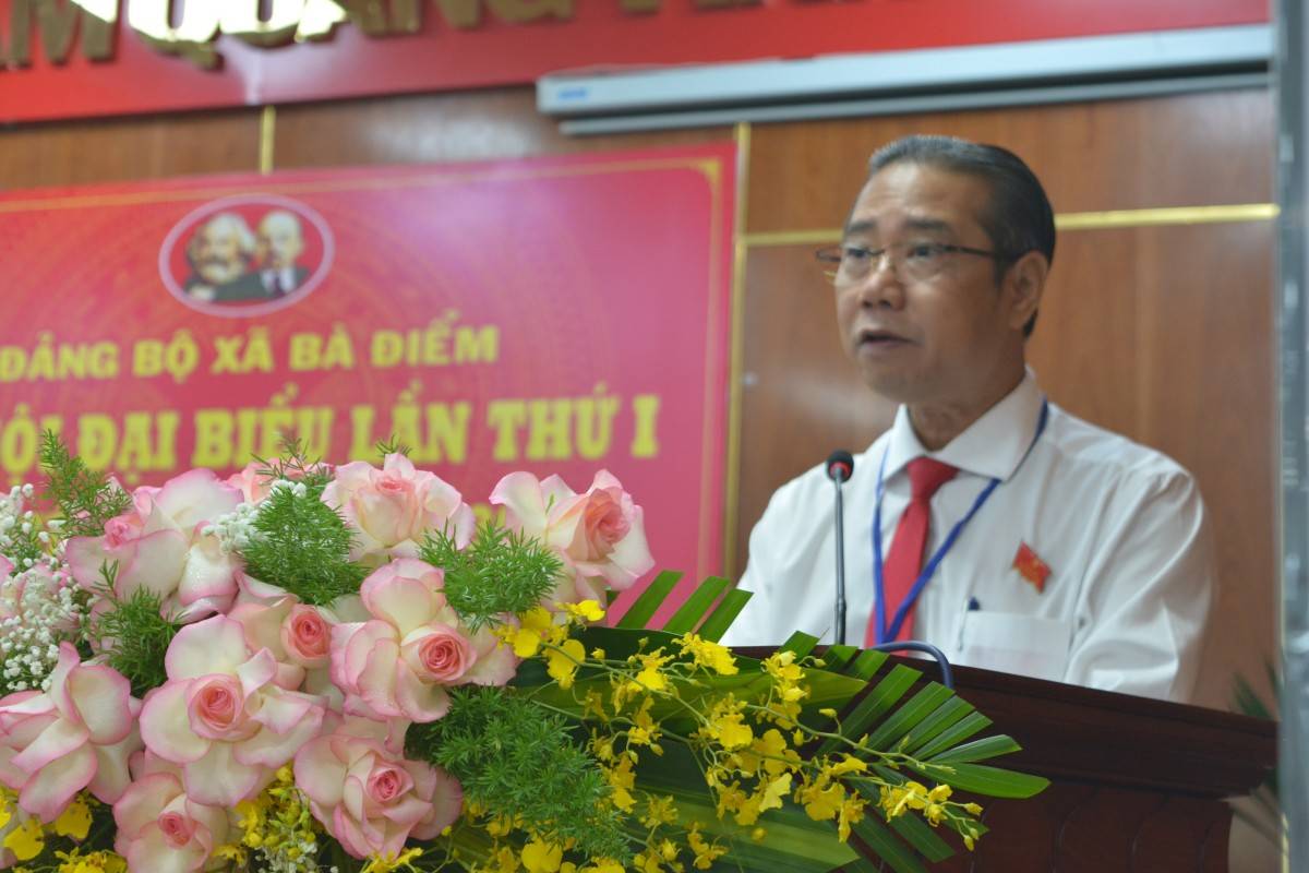 ông Nguyễn Anh Tuấn, Bí thư Đảng uỷ xã 