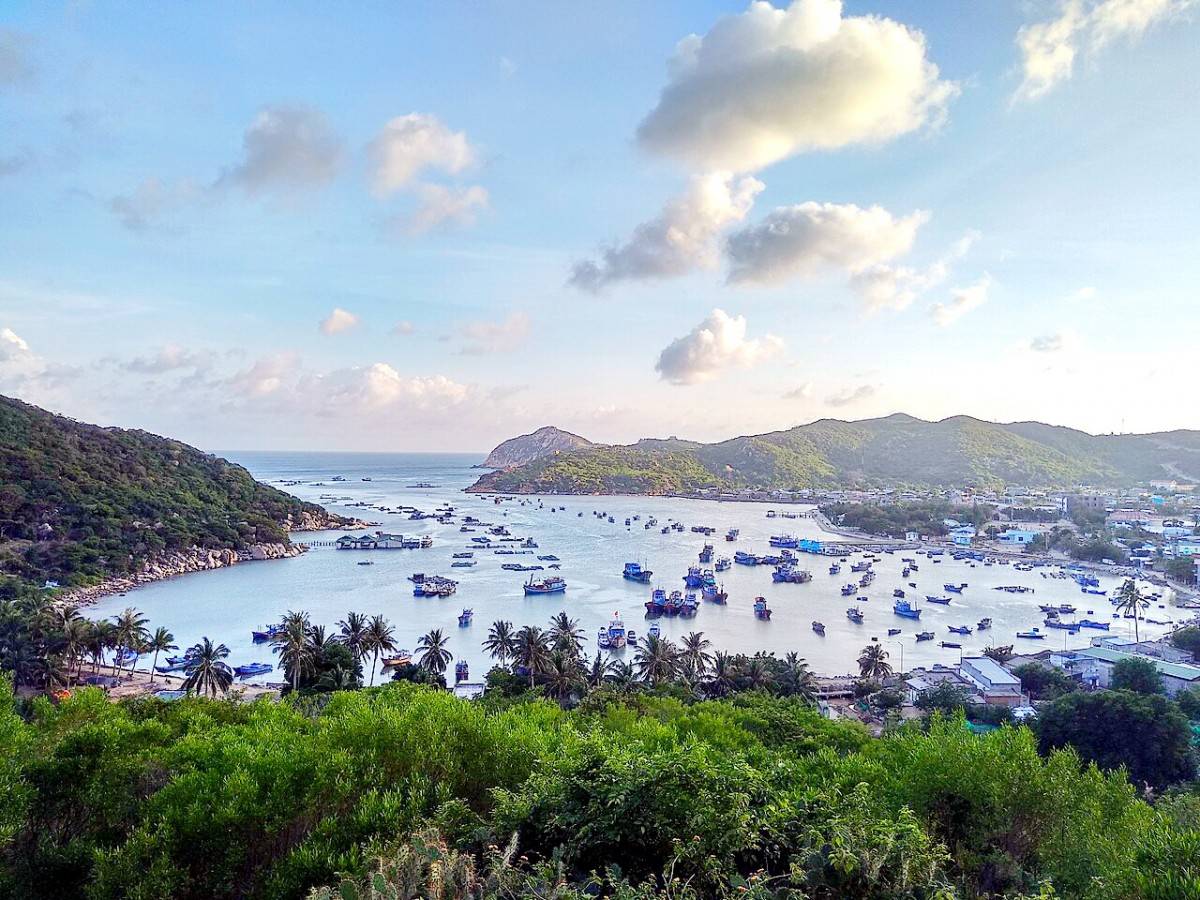 Hoa hậu Đại dương Việt Nam 2025 lần đầu tiên được tổ chức tại Vịnh Vĩnh Hy, Khánh Hòa.