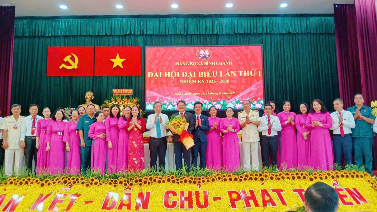 Ban Chấp hành Đảng bộ xã Bình Chánh gồm 29 người ra mắt. Ông Nguyễn Thành Lợi làm Bí thư Đảng ủy xã