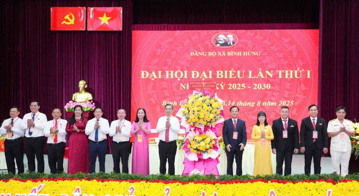 Phó Bí thư Thành ủy, Chủ tịch Ủy ban MTTQ Việt Nam TP. Hồ Chí Minh Nguyễn Phước Lộc 