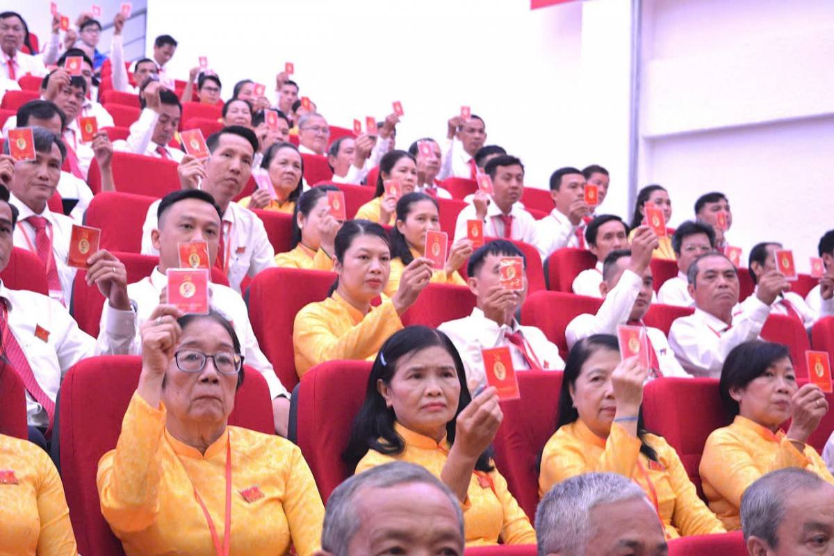 100% đại biểu thống nhất với văn kiện , nghị quyết của nhiệm kỳ 2025- 2030. 