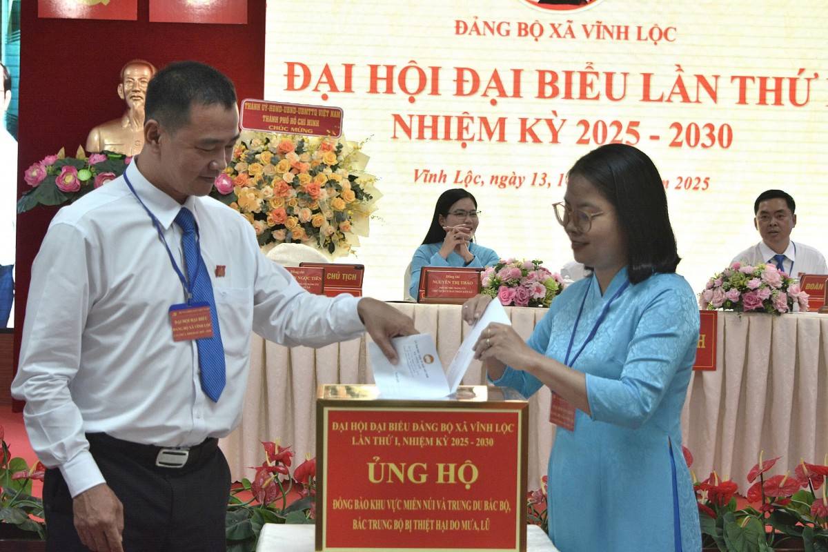 quyên góp ủng hộ đồng bào gặp thiên tai bão lũ tại đại hội