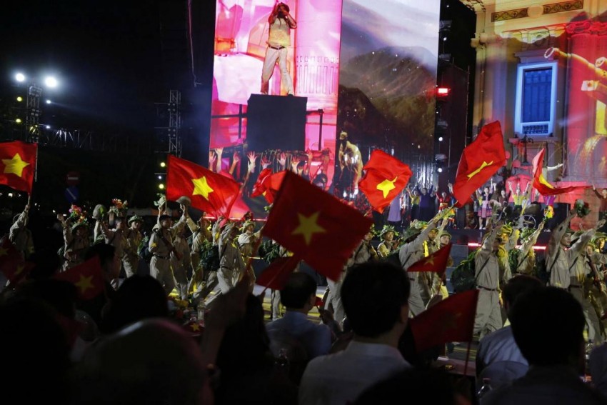 Hào khí mùa thu âm vang từ Quảng trường lịch sử