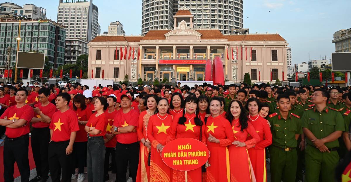 Khánh Hòa cùng “1 tỷ bước chân tiến vào kỷ nguyên mới”