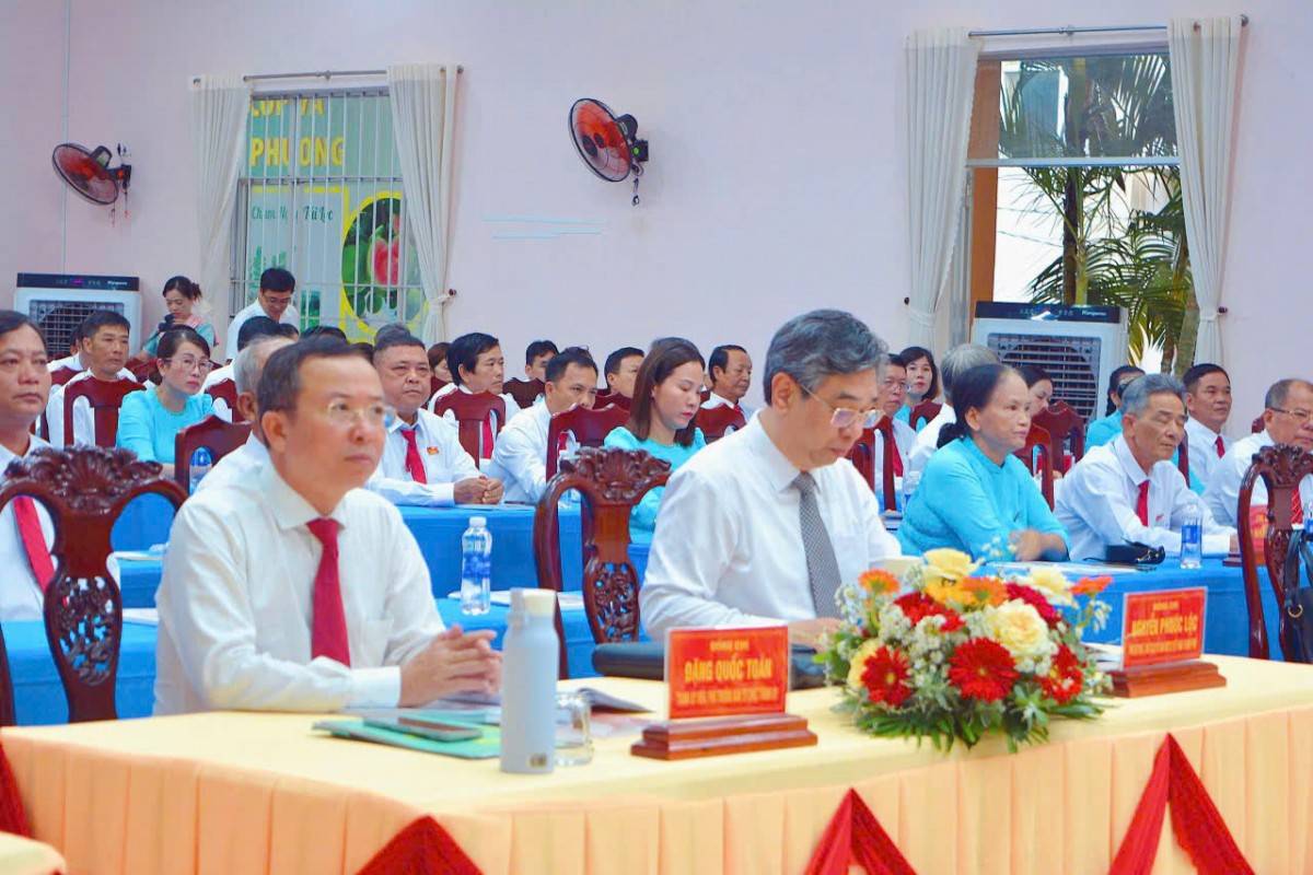 Lãnh đạo Thành uỷ TP. Hồ Chí Minh tới tham dự Đại hội