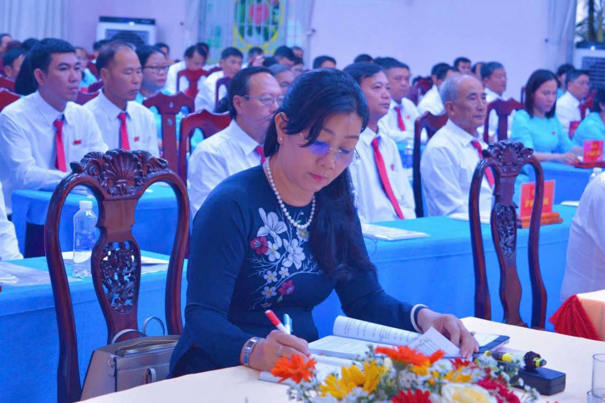 Bà Nguyễn Thị Bạch Mai, Thành ủy viên, Phó Trưởng Ban Thường trực Ban Dân vận Thành ủy TPHCM được bổ nhiệm giữ chức Phó Trưởng Ban Thường trực Ban Tuyên giáo và Dân vận Thành ủy TPHCM.