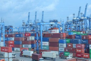 Bảo hiểm tín dụng xuất khẩu: Doanh nghiệp Việt vẫn đứng ngoài cuộc chơi rủi ro
