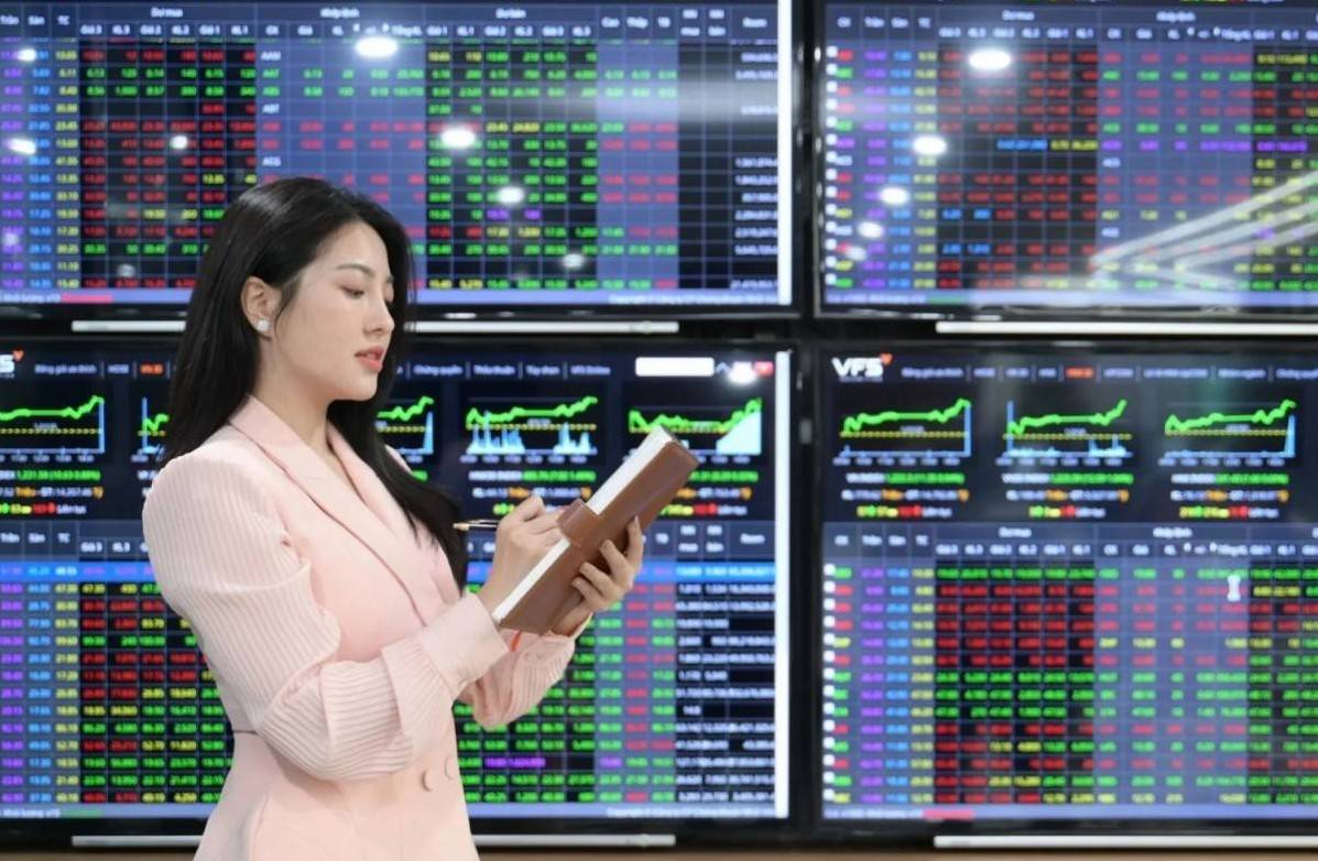 VN-Index giữ vững sắc xanh bất chấp khối ngoại bán ròng