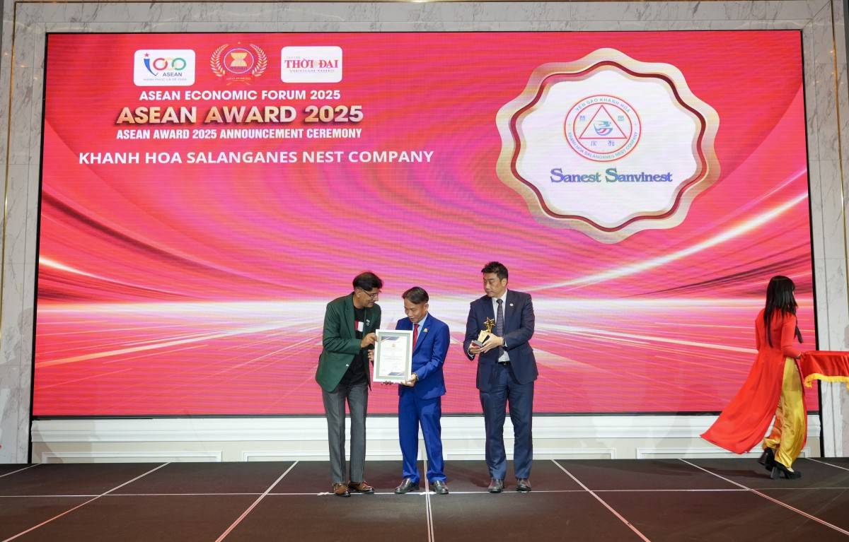 Yến Sào Khánh Hòa Vinh dự đón nhận Giải thưởng Top 10 thương hiệu nổi tiếng ASEAN 2025