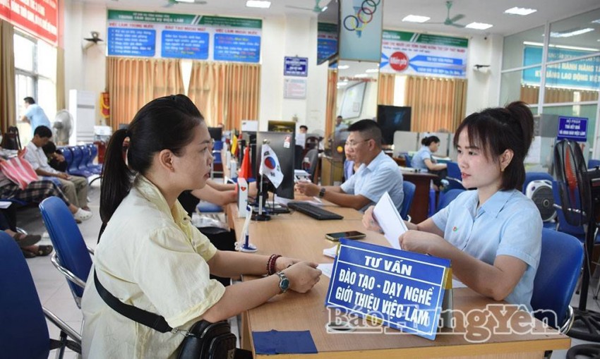 Công tác tư vấn, giới thiệu việc làm giúp người lao động sớm quay trở lại thị trường việc làm.
