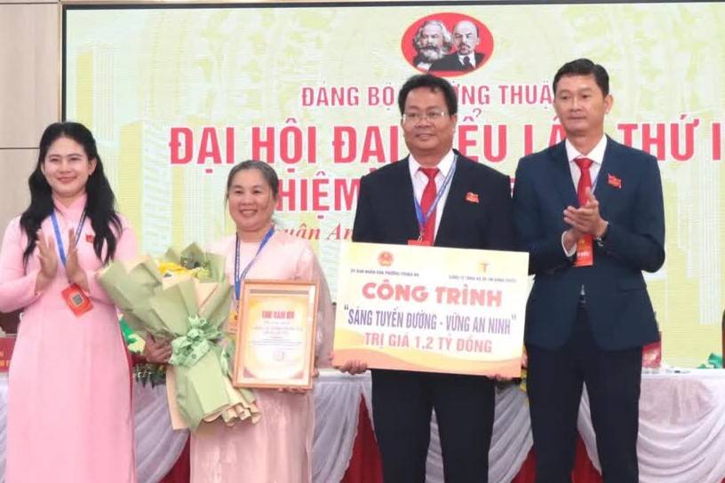 Bà Trần Thị Diễm Trinh giữ chức Bí thư Phường Thuận An (TP. Hồ Chí Minh)