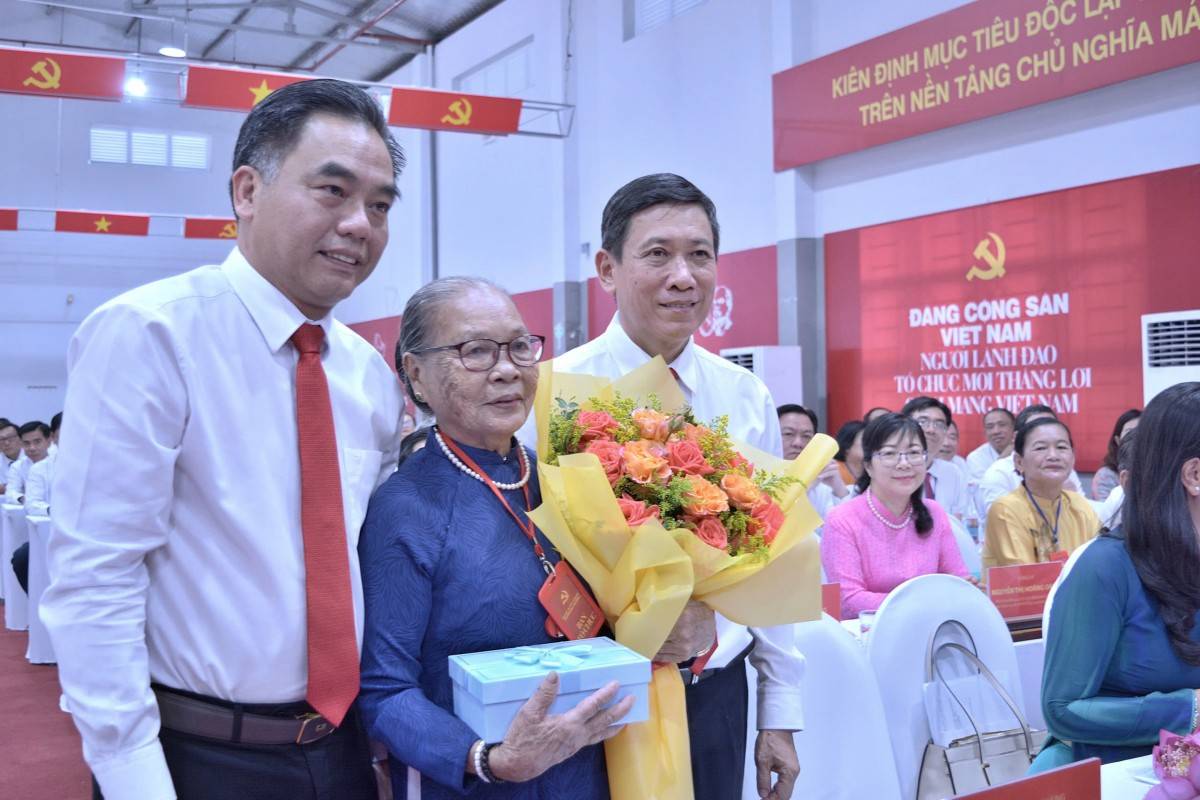 ông Nguyễn Lộc Hà- Uỷ viên Ban Thường vụ thành uỷ, phó Chủ  tịch UBND TP