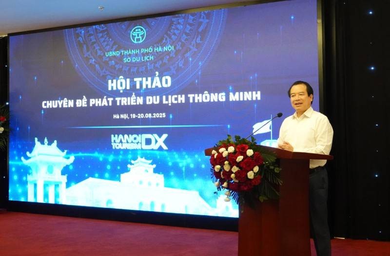 Ông Hà Văn Siêu, Phó cục trưởng Cục Du lịch Quốc gia Việt Nam phát biểu tại Hội thảo. Ảnh: Hồng Hạnh.